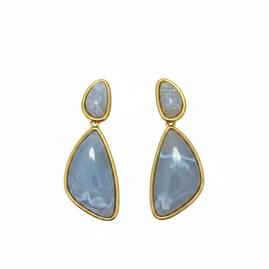 Pendientes largos de acero con dos gotas colgantes de color y acabado oro - Moments by You