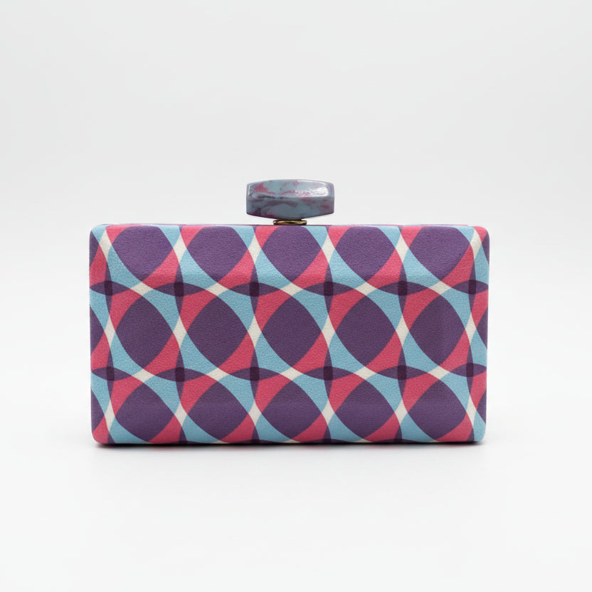 Bolso de fiesta tipo clutch de terciopelo con efecto óptico geométrico en tonos morados, rosas y azules - Moments by You