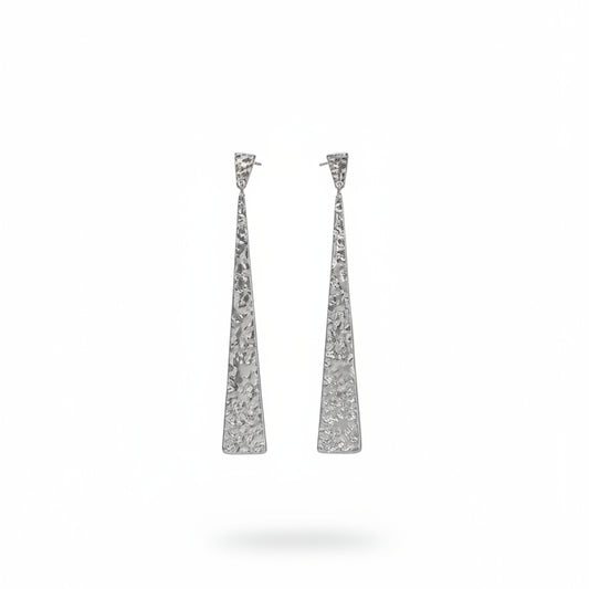 Pendientes largos de acero doble altura con forma triangular y textura rugosa - Moments by You