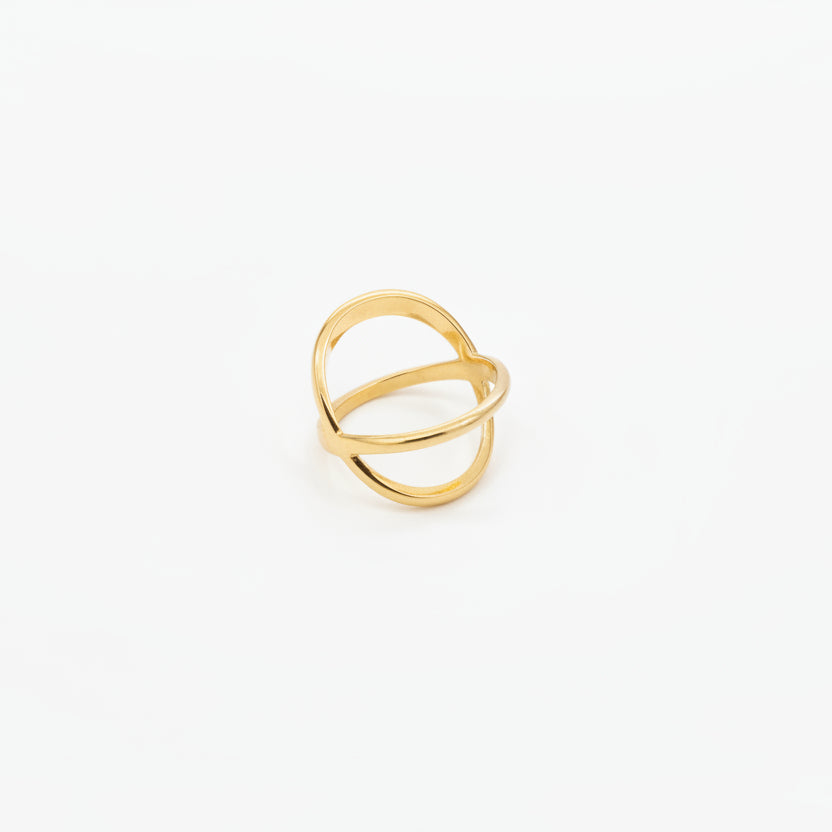 Pinza para ajustar los pañuelos con un diseño entrelazado en acabado oro - Moments by You