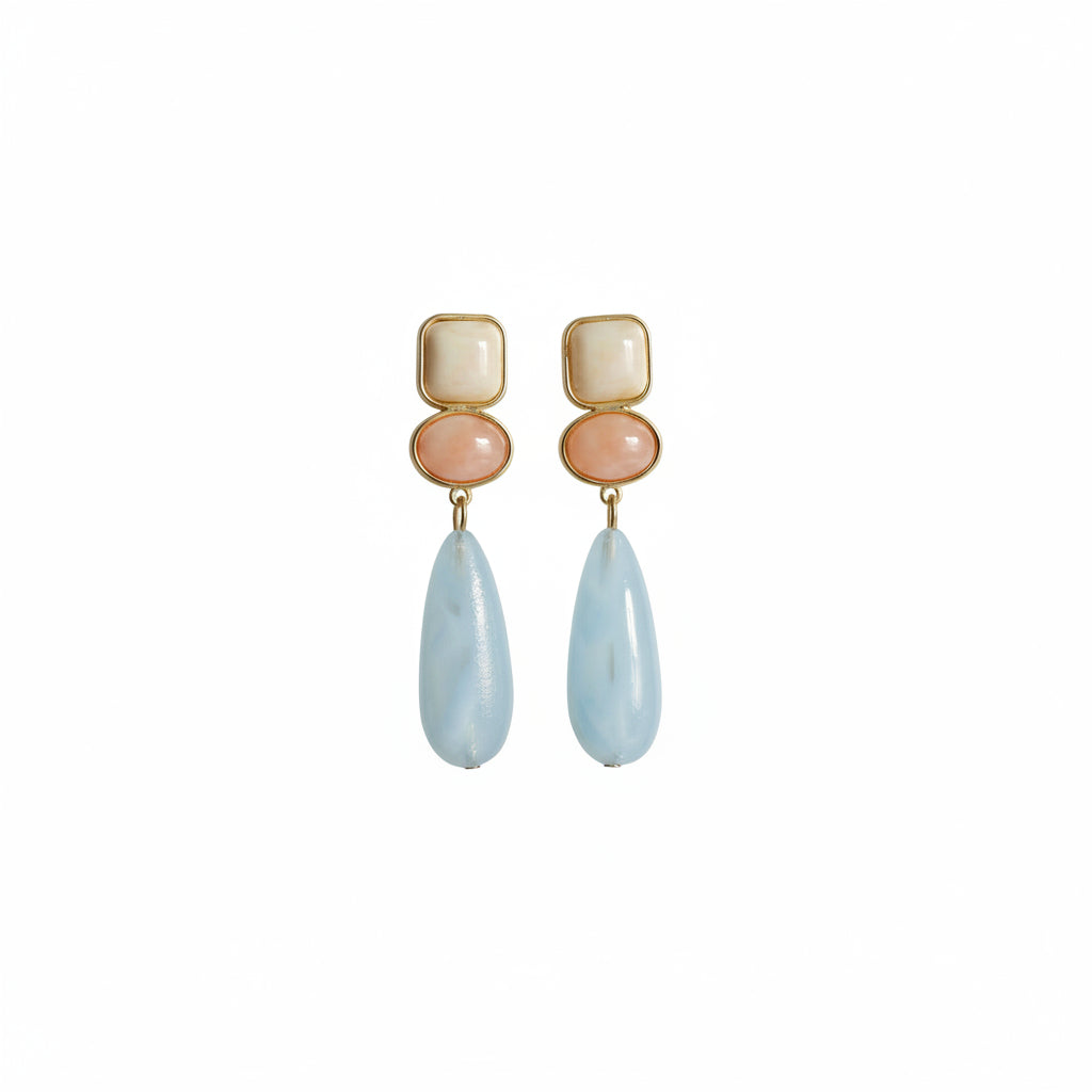 Pendientes largos en tres alturas con piedras de diferentes formas y en colores pastel