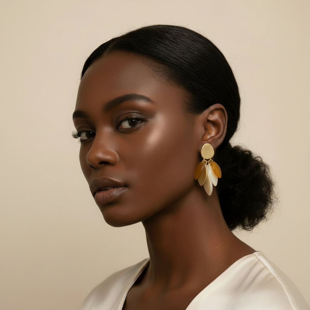 Pendientes largos con hojas irregulares colgantes en varios colores - Moments by You