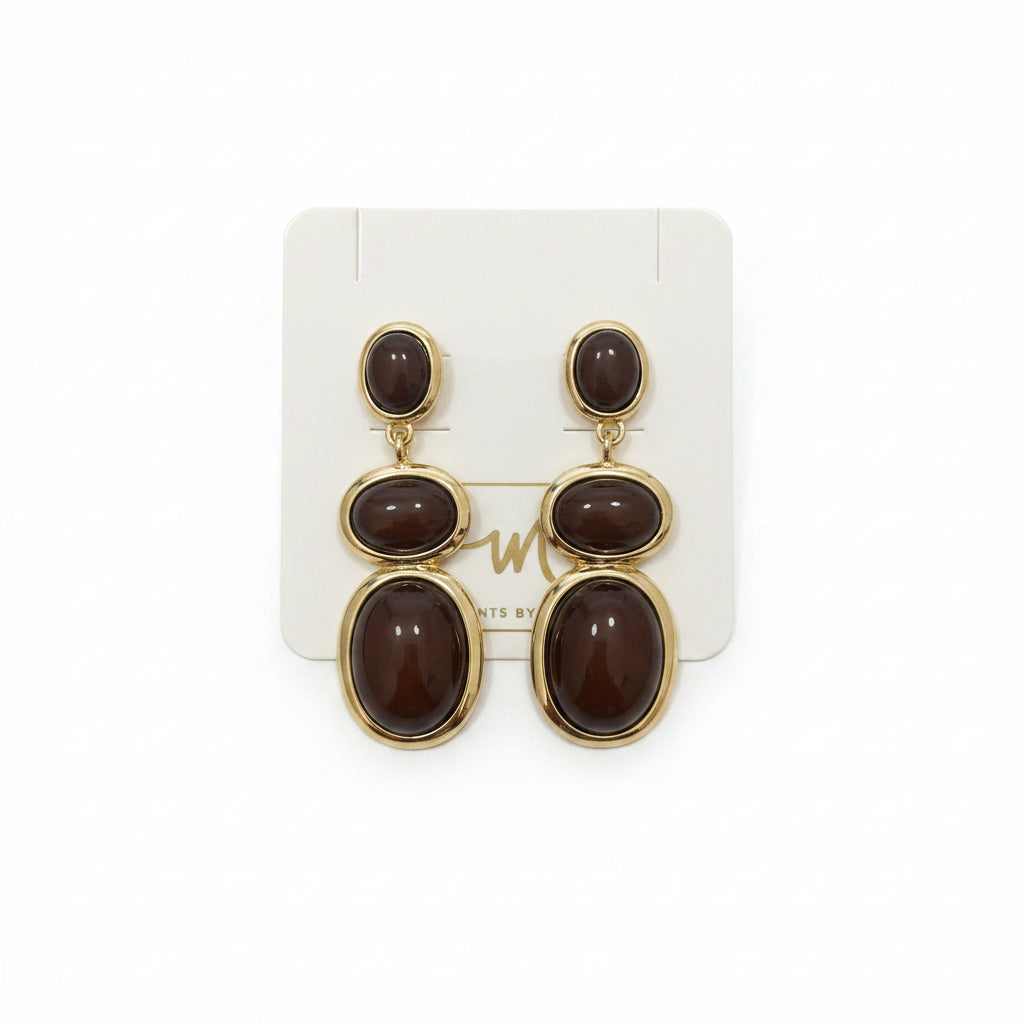 Pendientes largos de latón de tres alturas con piedras en chocolate