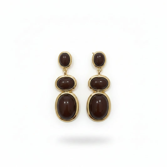 Pendientes largos de latón de tres alturas con piedras en chocolate