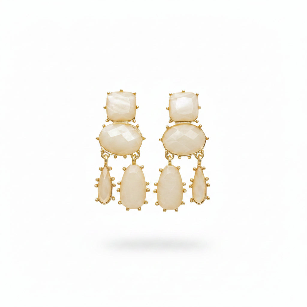 Pendientes largos tres alturas con piedras geométricas acabado oro - Moments by You