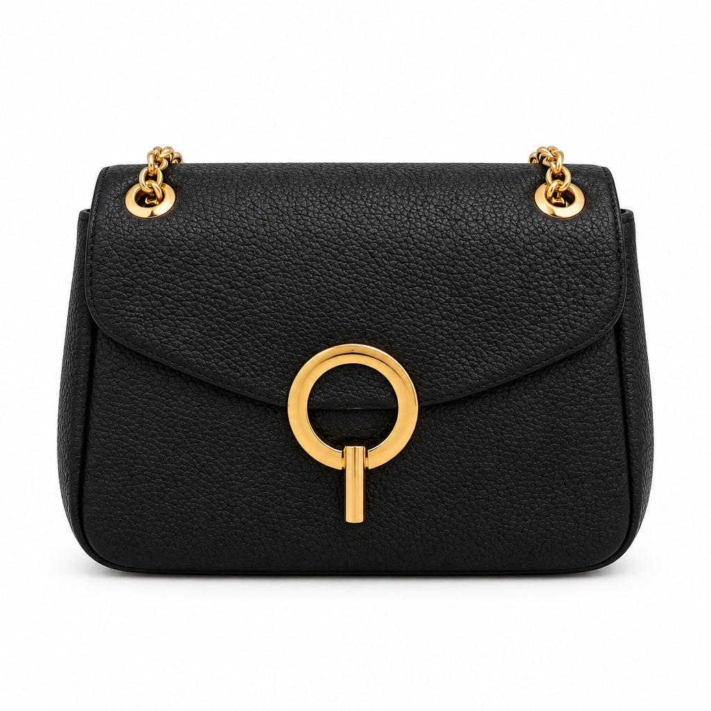 Bolso bandolera con solapa y detalle de cierre dorado
