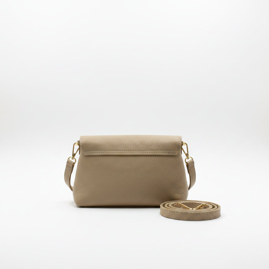 Sac à main de fête en plumes rose clair