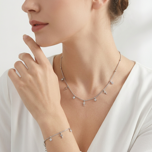Look de cruces con circonitas en acabado plata (collar + pulsera)