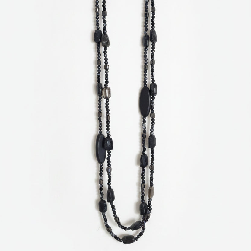 Collar largo doble tira con cuentas irregulares y traslucidas en varios colores - Moments by You
