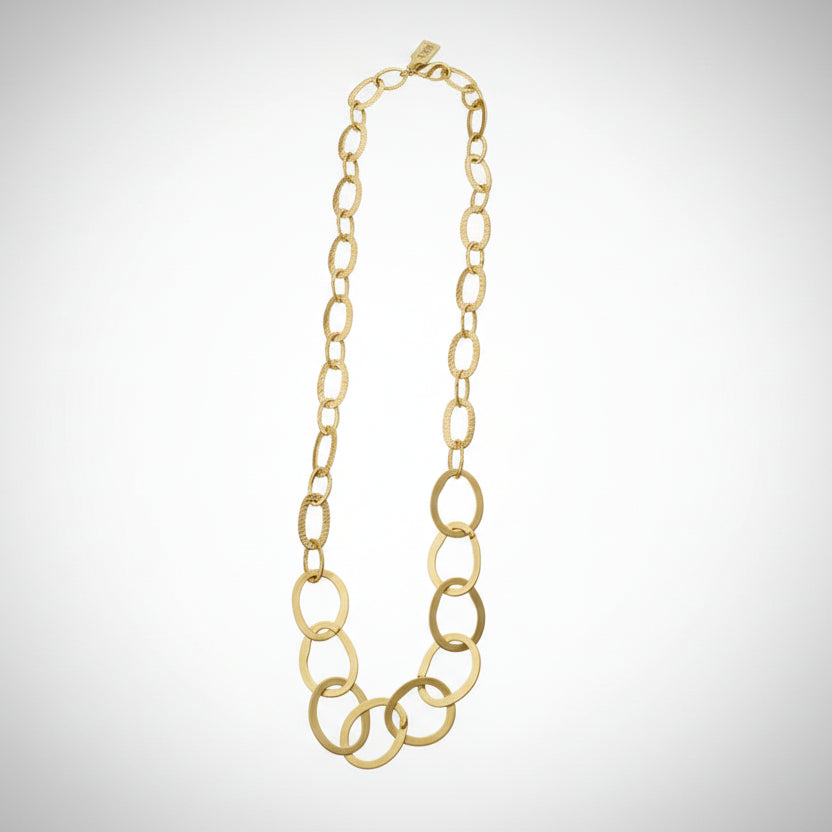 Collar largo de eslabones grandes con diferentes texturas en dorado acabado mate - Moments by You