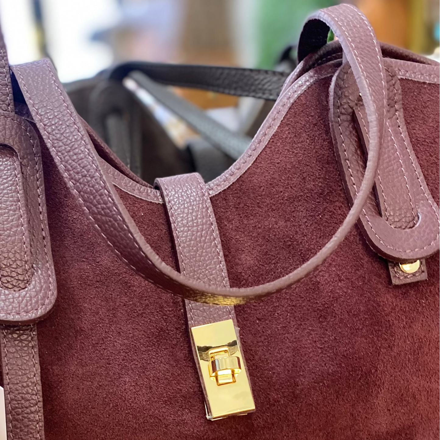 Bolso shopper de piel 100% vacuno con acabado ante y neceser interior color burdeos - mbyou