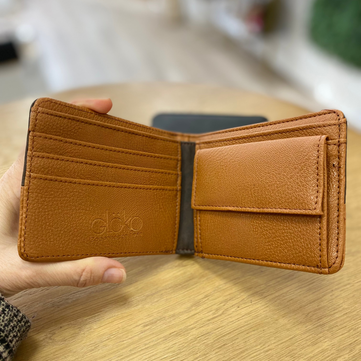 Cartera hombre bicolor y diferentes texturas