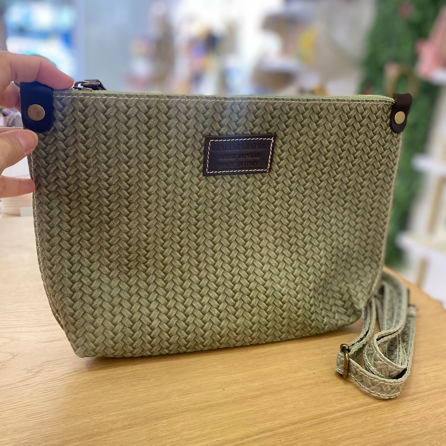 Bolso de piel 100% auténtica tipo bandolera rectangular efecto trenzado verde y chocolate - mbyou