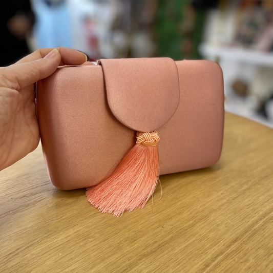Light pink feather party handbag