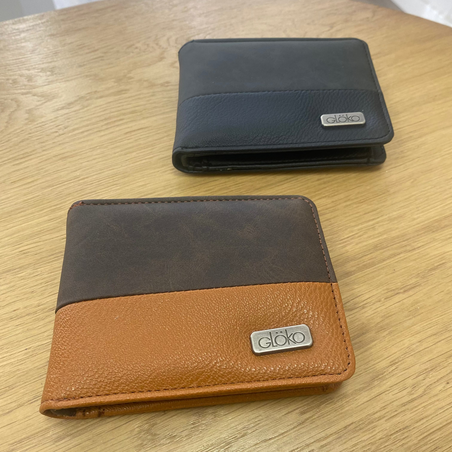 Cartera hombre bicolor y diferentes texturas