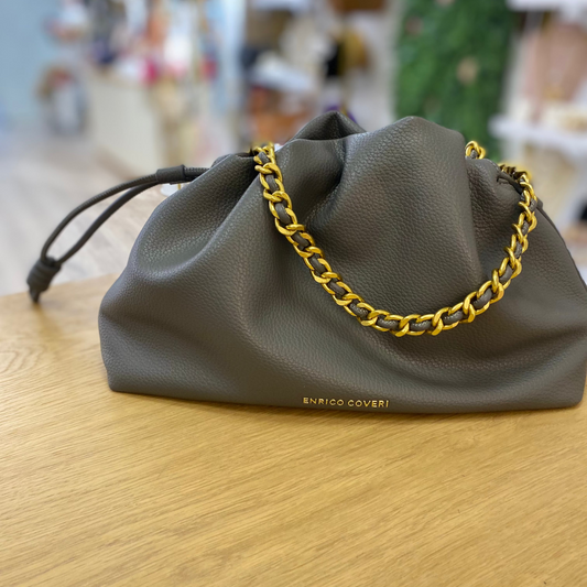Bolso de hombro y bandolera en formato saco ajustable de color gris - mbyou