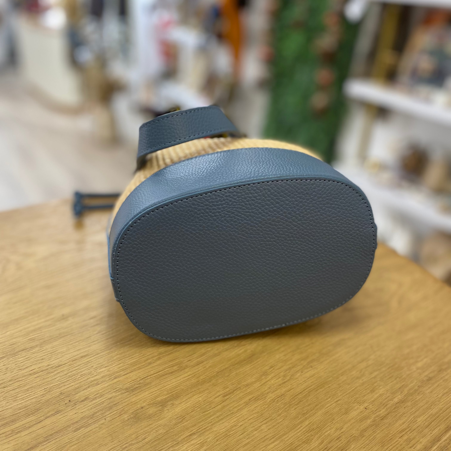 Sac sac en raphia doré - 100% cuir