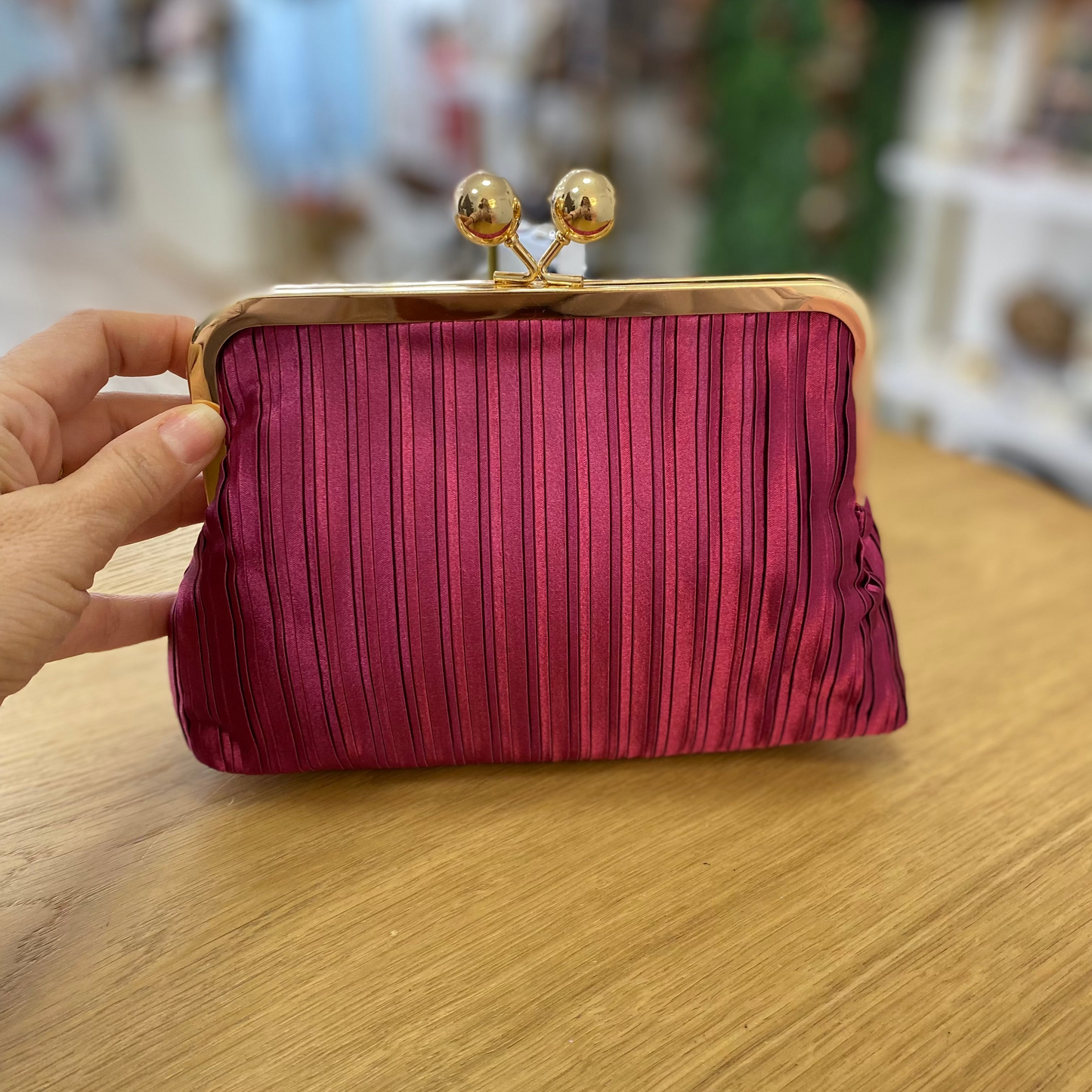 Light pink feather party handbag