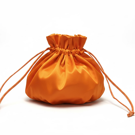 Bolso de fiesta limosnera de raso totalmente lisa de color naranja - Moments by You