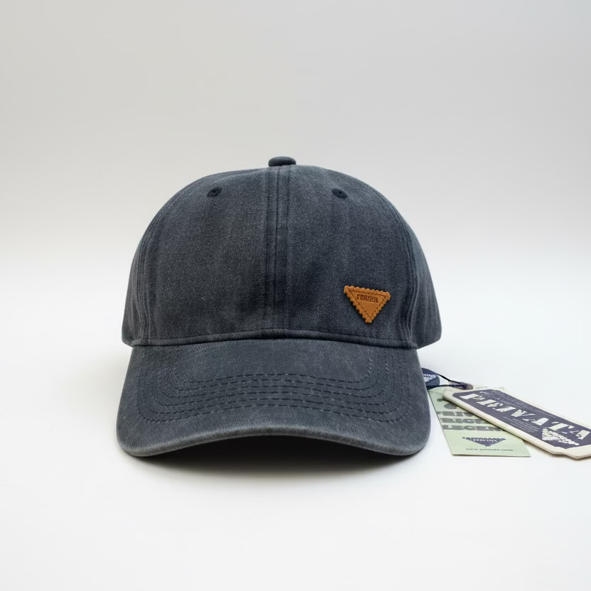 Gorras unisex lisas efecto lavado y con logo de la marca Privata - Moments by You