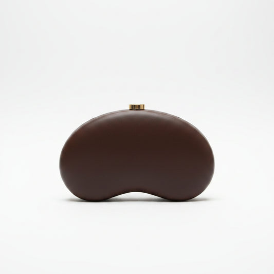 Bolso fiesta clutch rígido con forma irregular en color chocolate mate - Moments by You