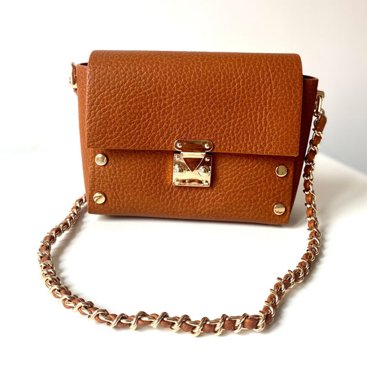 Crossbody bag with camel stitching