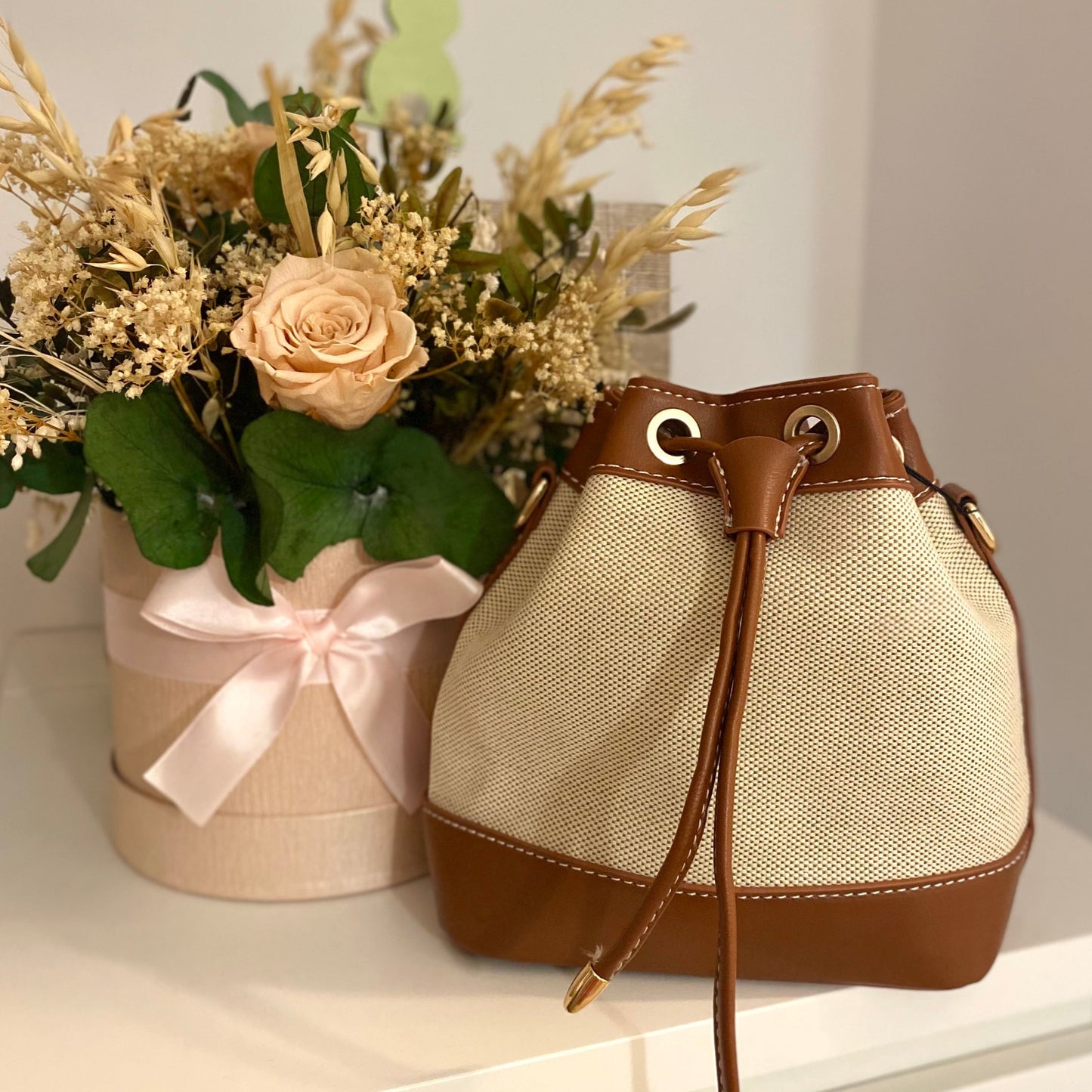 Sac sac en raphia marron - 100% cuir