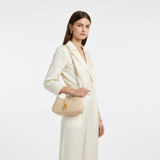 Bolso hombro media luna con cierre metalizado color beige - Moments by You