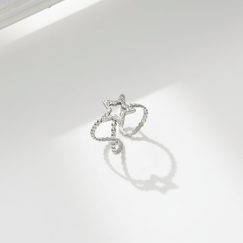 Anillo de acero doble con textura y estrella rugosa acabado plata - Moments by You