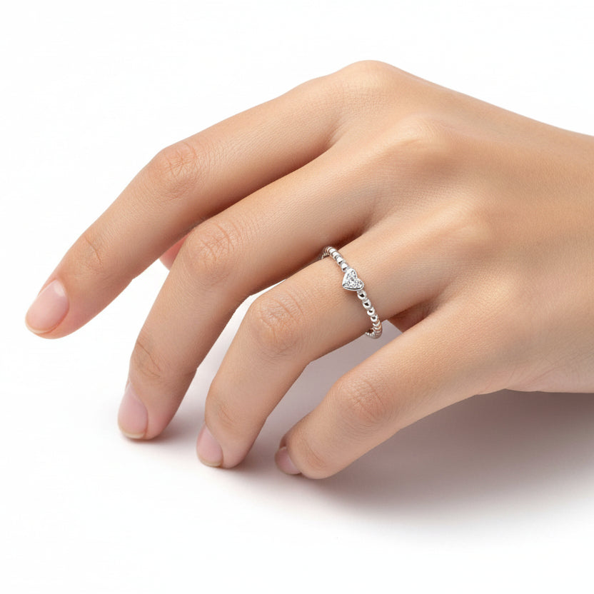 Anillo de plata esterlina S925 con un corazón y  textura de esferas - mbyou - Moments by You