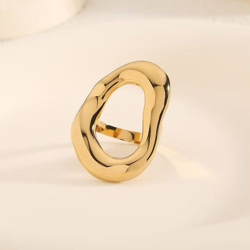 Anillo grande de acero en forma de círculo irregular acabado oro - Moments by You