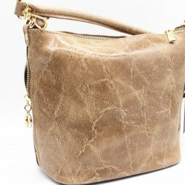 Bolso de piel 100% auténtica efecto serpiente con cremalleras color beige