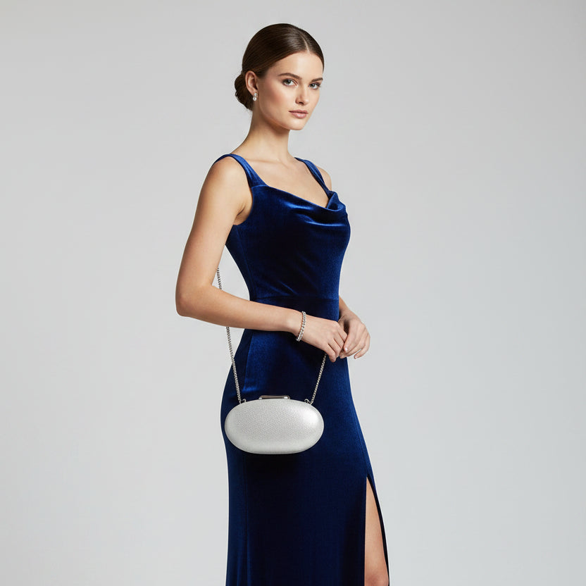 Bolso de fiesta clutch rígido con diseño pixelado y acabado brillante - Moments by You