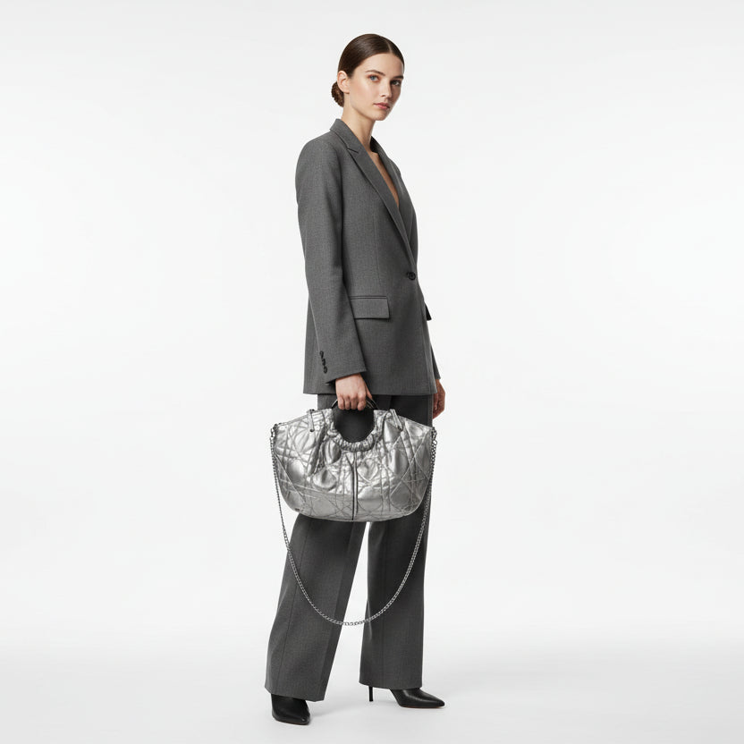 Bolso circular de asa metálica guateado acabado plata