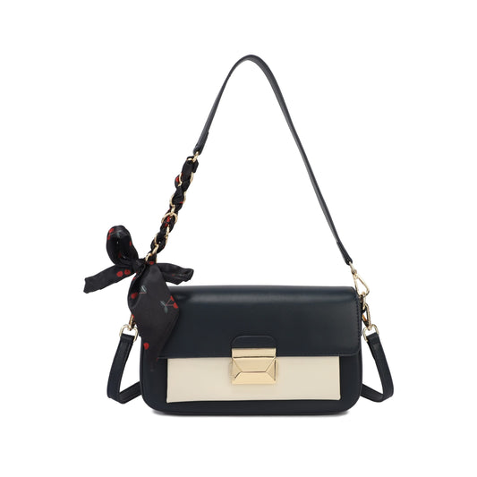 Bolso rectangular rígido con solapa bicolor y pañuelo incorporado en la cadena color azul marino y beige -