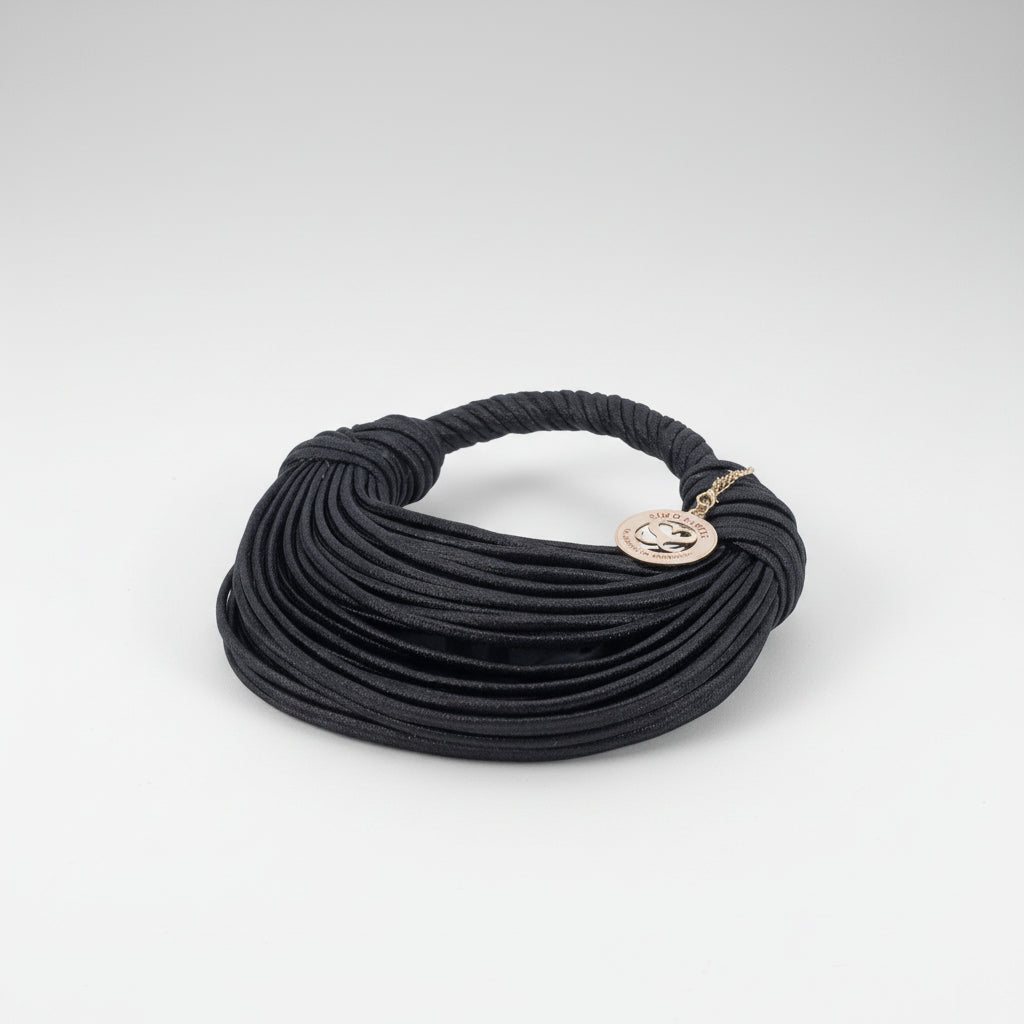 Bolso de media luna de fibra 100% natural a tiras entrelazadas y acabado brillante - Moments by You