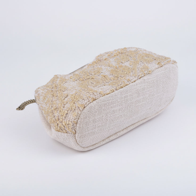 Bolso de mano tipo clutch de fibra 100% natural pequeño con un estampado abstracto en dorado - Moments by You