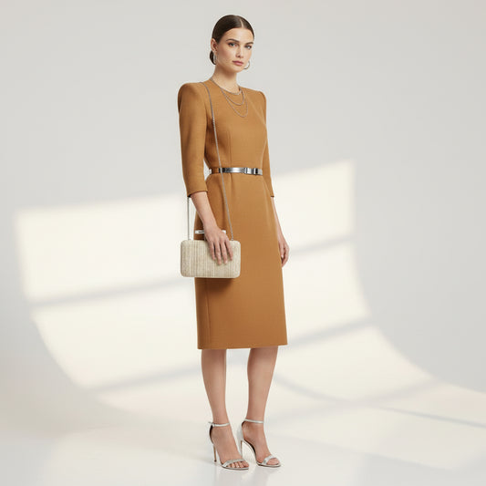 Bolso de fiesta tipo pochette con efecto rafia en beige y detalles plateados - Moments by You