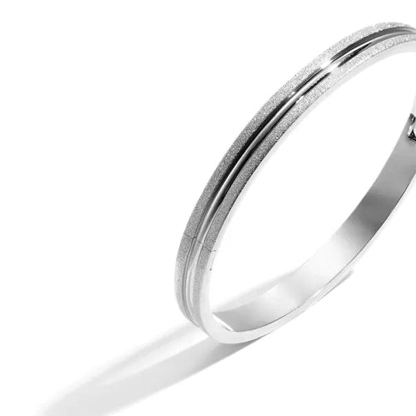 Pulsera de acero rígida con tiras brillantes en acabado plata - Moments by You