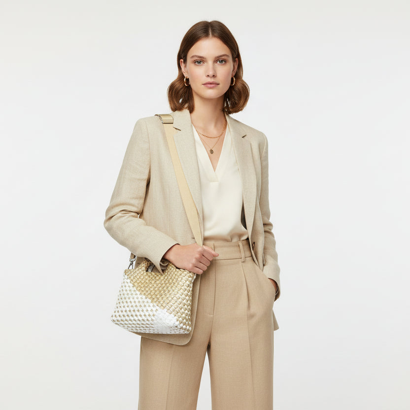 Bolso efecto piel trenzada color plata y blanco pequeño - Moments by You