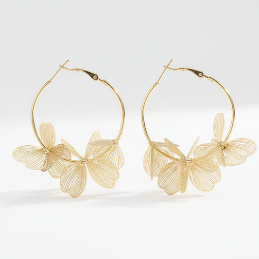 Pendientes medianos en forma de aro con hojas metálicas - Moments by You