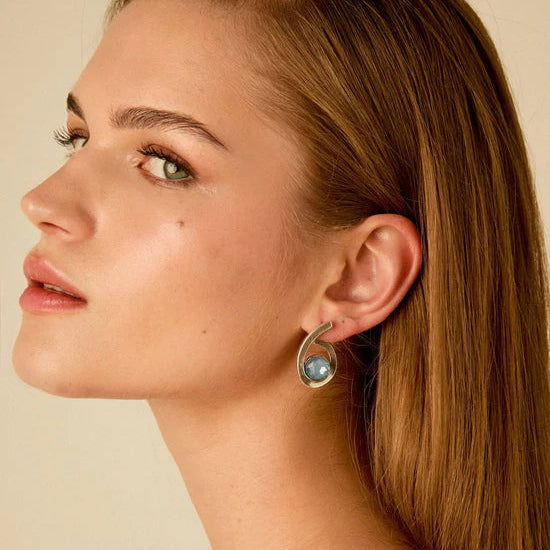 Pendientes espiral plata S925 cristal Swarovski en color esmeralda acabado plata - mbyou