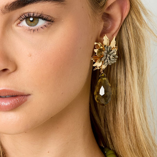 Pendientes con flor y lágrima de cristal colgante verde acabado oro - mbyou