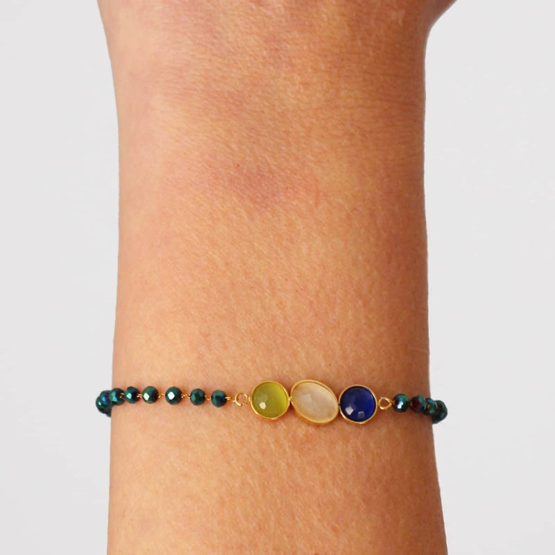Pulsera de acero quirúrgico con piedras de cristal en en distintos colores acabado oro - Moments by You