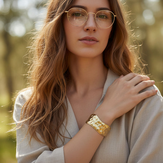 Pulsera rígida de acero irregular y con textura rugosa - Moments by You