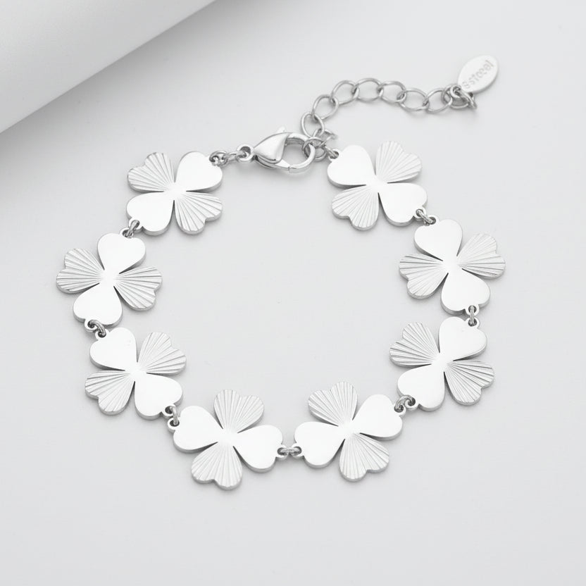 Pulsera de acero inoxidable con tréboles en acabado oro y con estampado - Moments by You