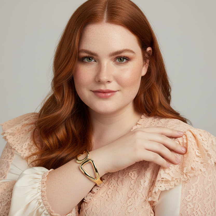Pulsera rígida con abertura con forma ovalada y hueca acabado oro - Moments by You