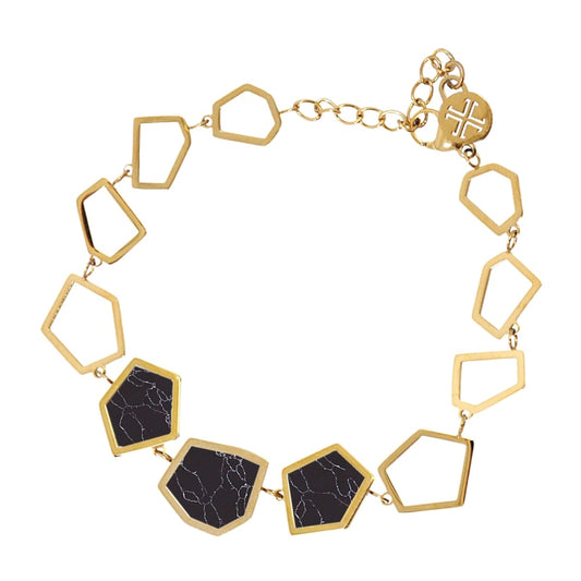 Pulsera de acero quirúrgico con formas geométricas y tres con acabado mármol en color negro acabado oro - mbyou